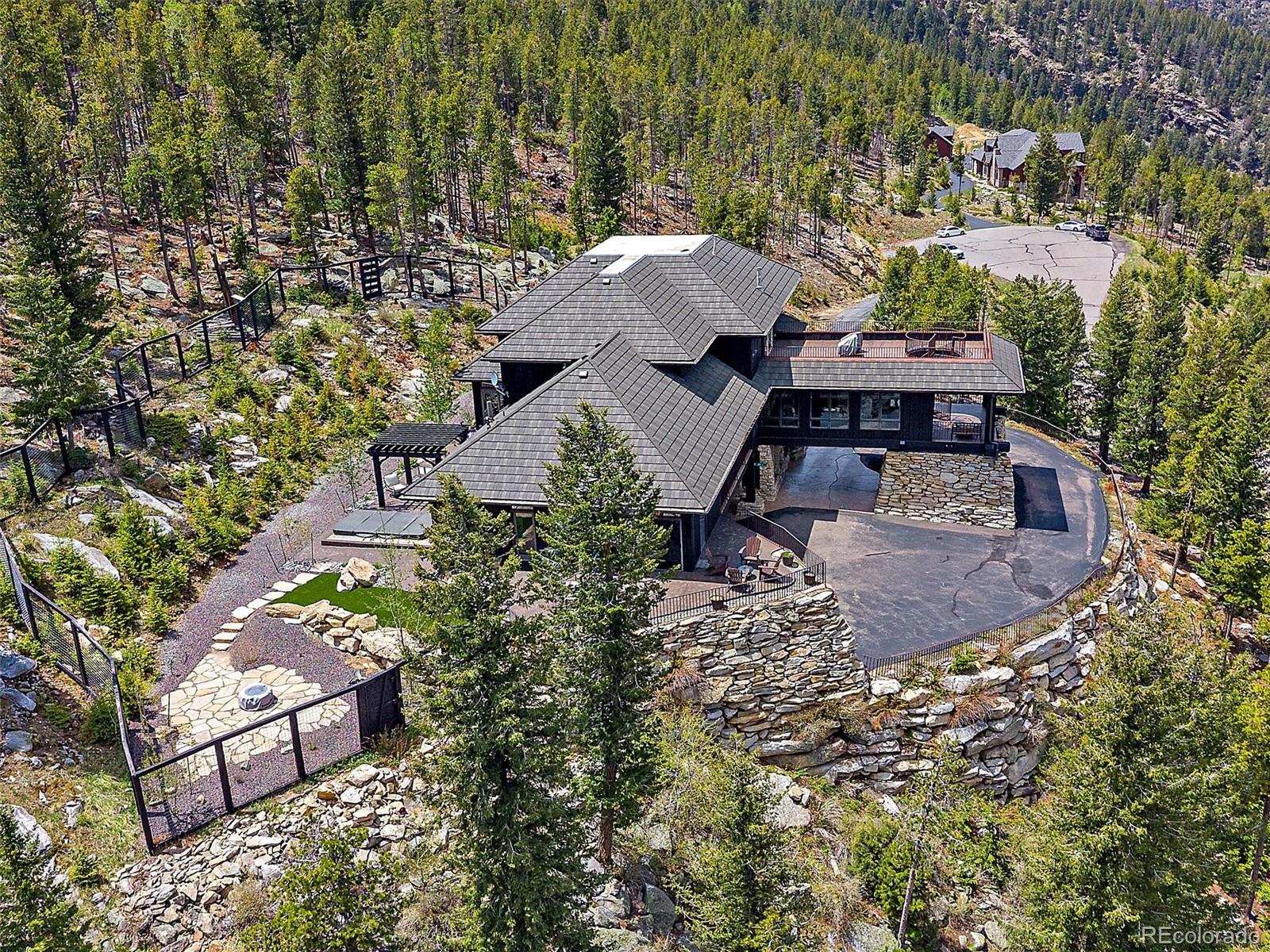 221 Halter Way