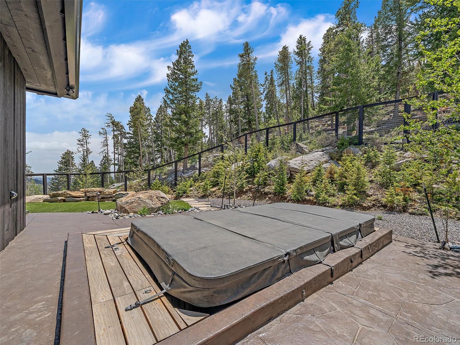 221 Halter Way