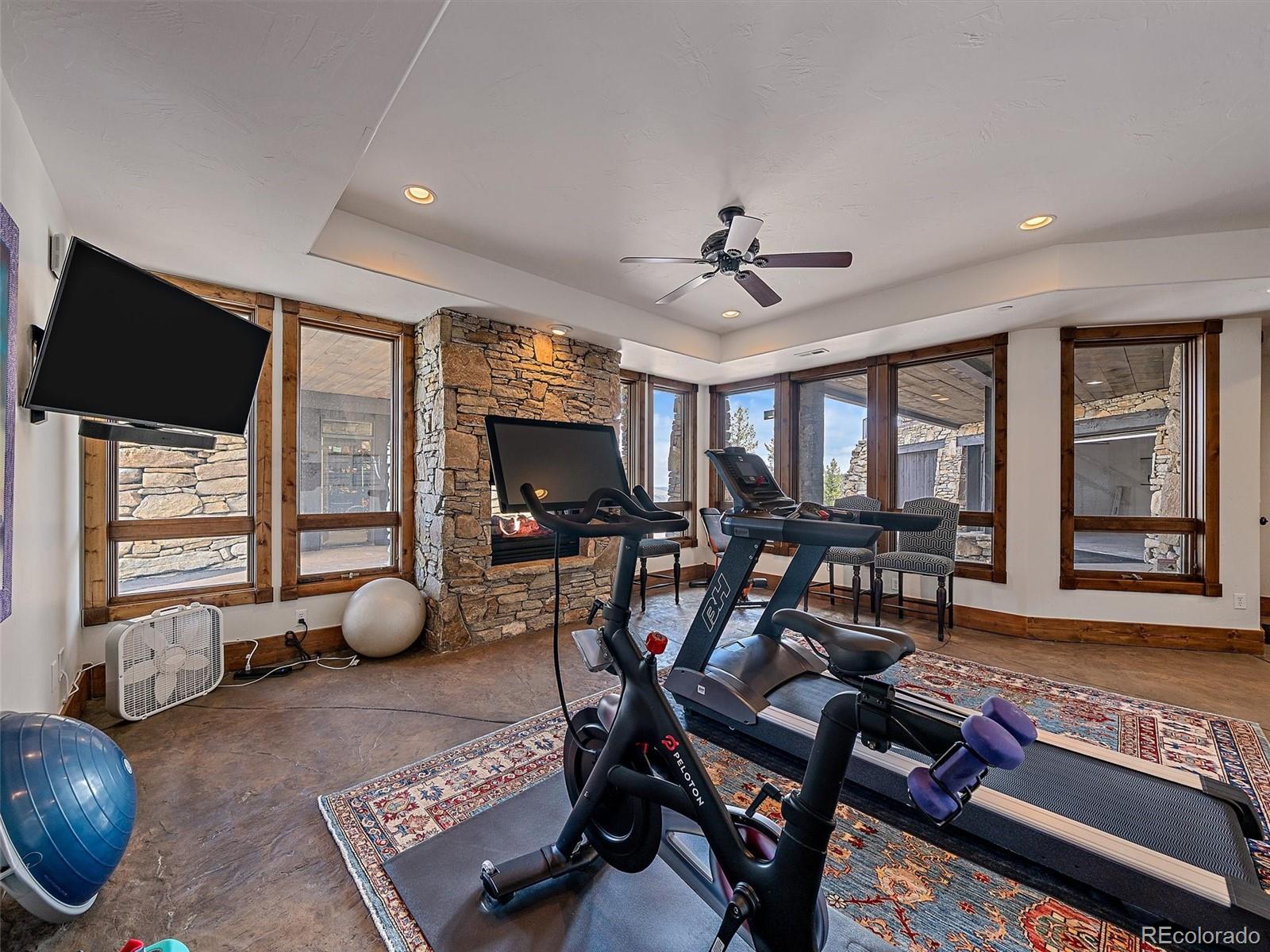 221 Halter Way