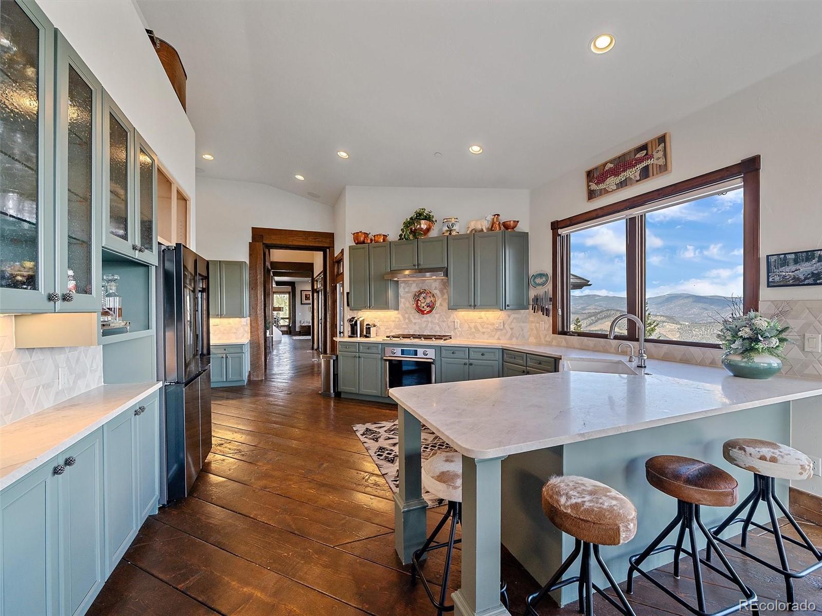 221 Halter Way