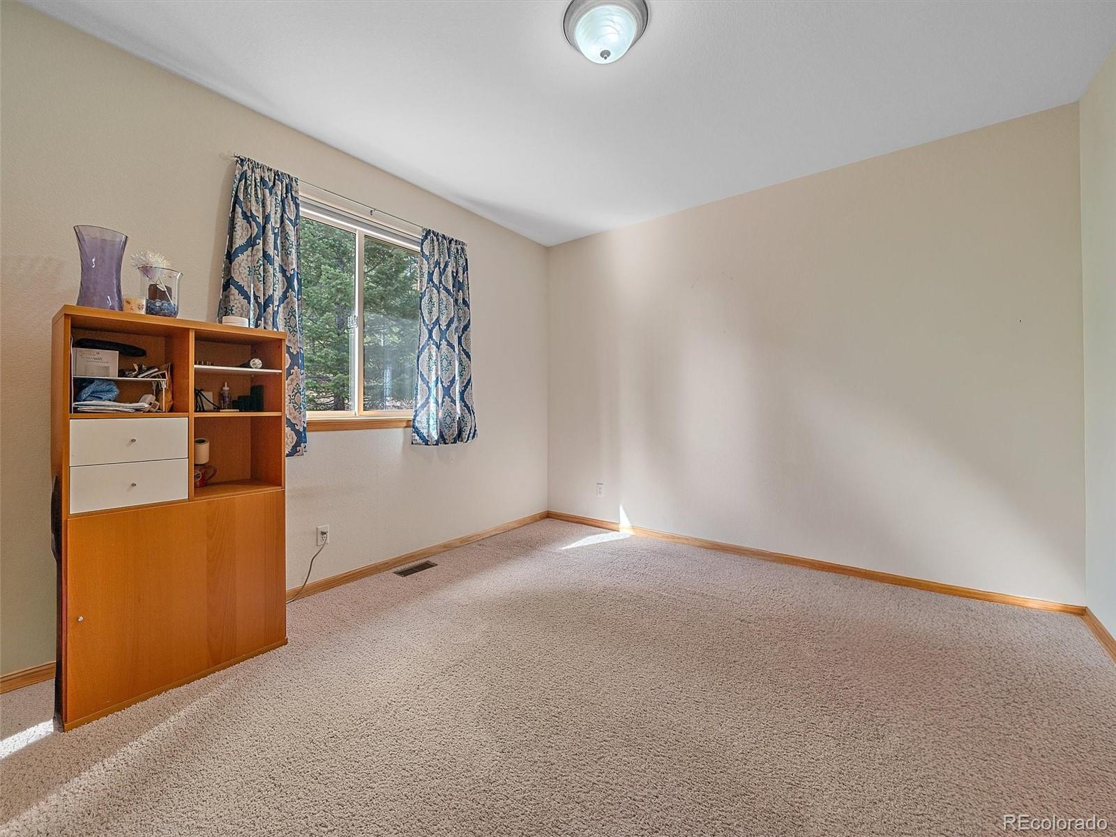 6752 S Columbine Road