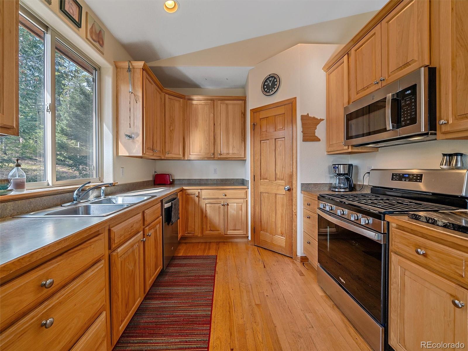 6752 S Columbine Road