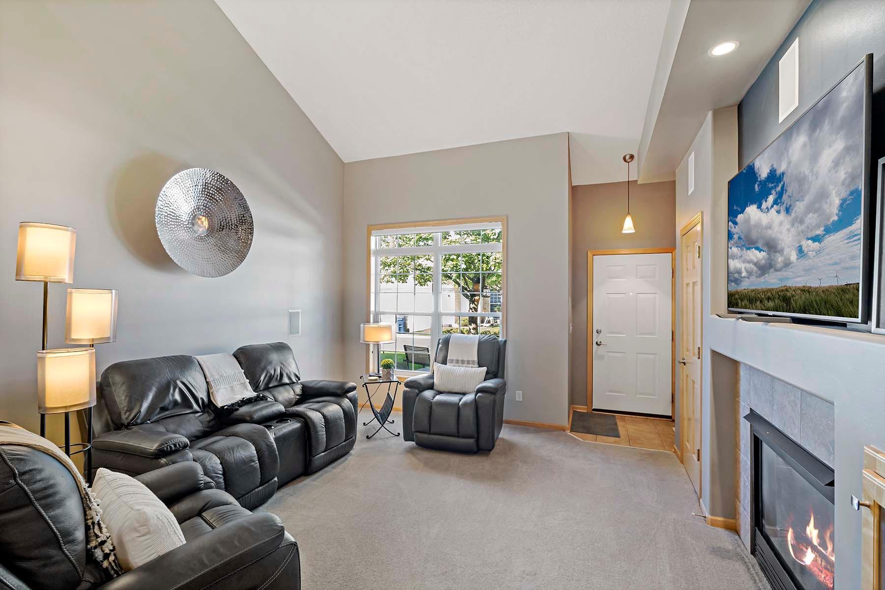 9723 Belmont Lane