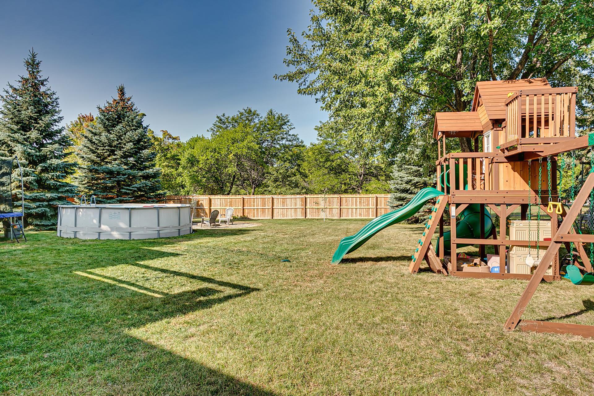 14160 Cedarwood Court NE