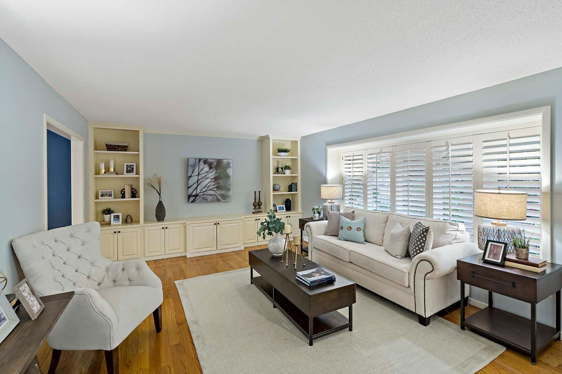2833 Mayfield Road