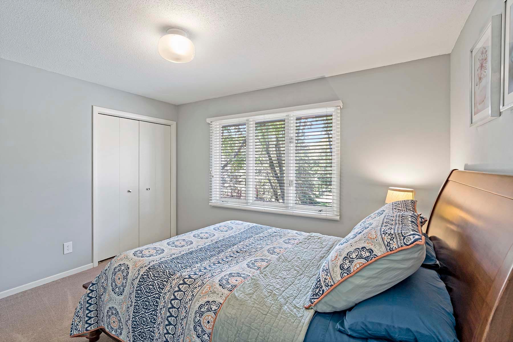 2833 Mayfield Road