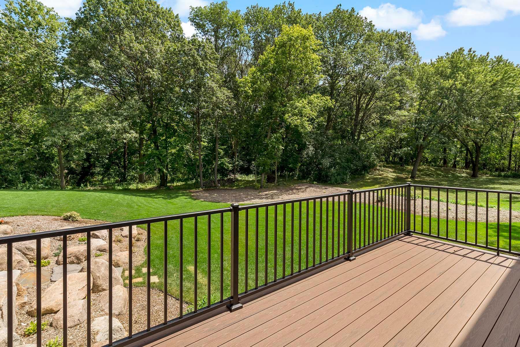 2833 Mayfield Road