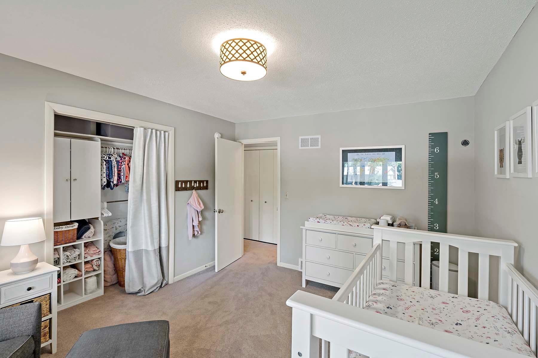 2833 Mayfield Road