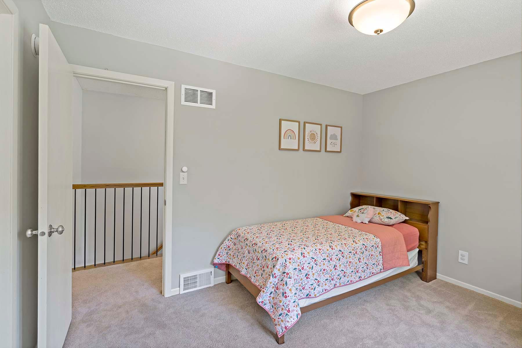 2833 Mayfield Road