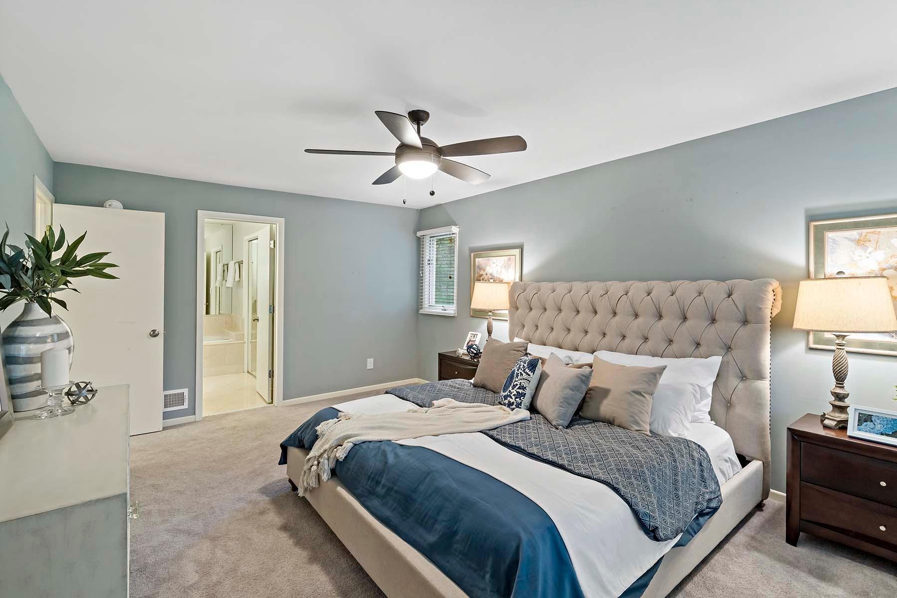 2833 Mayfield Road