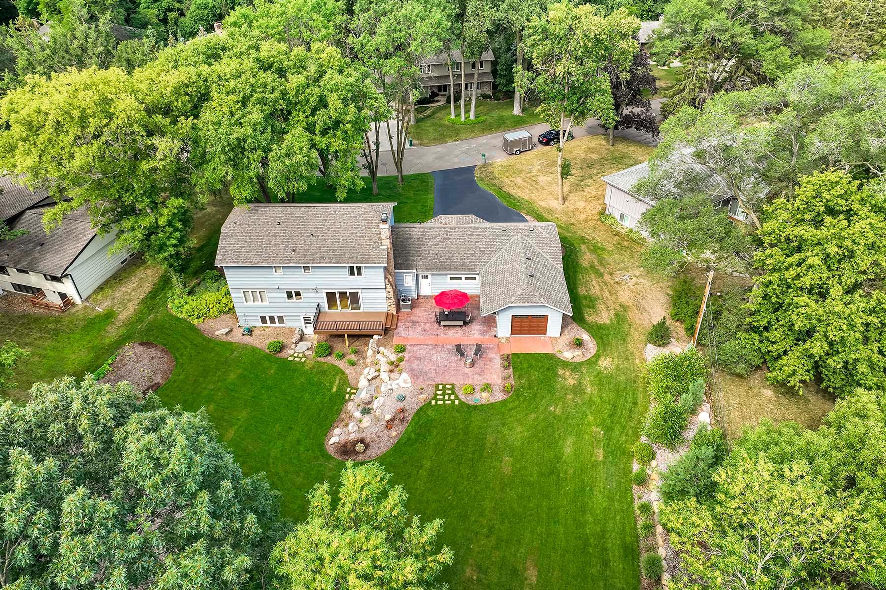 2833 Mayfield Road