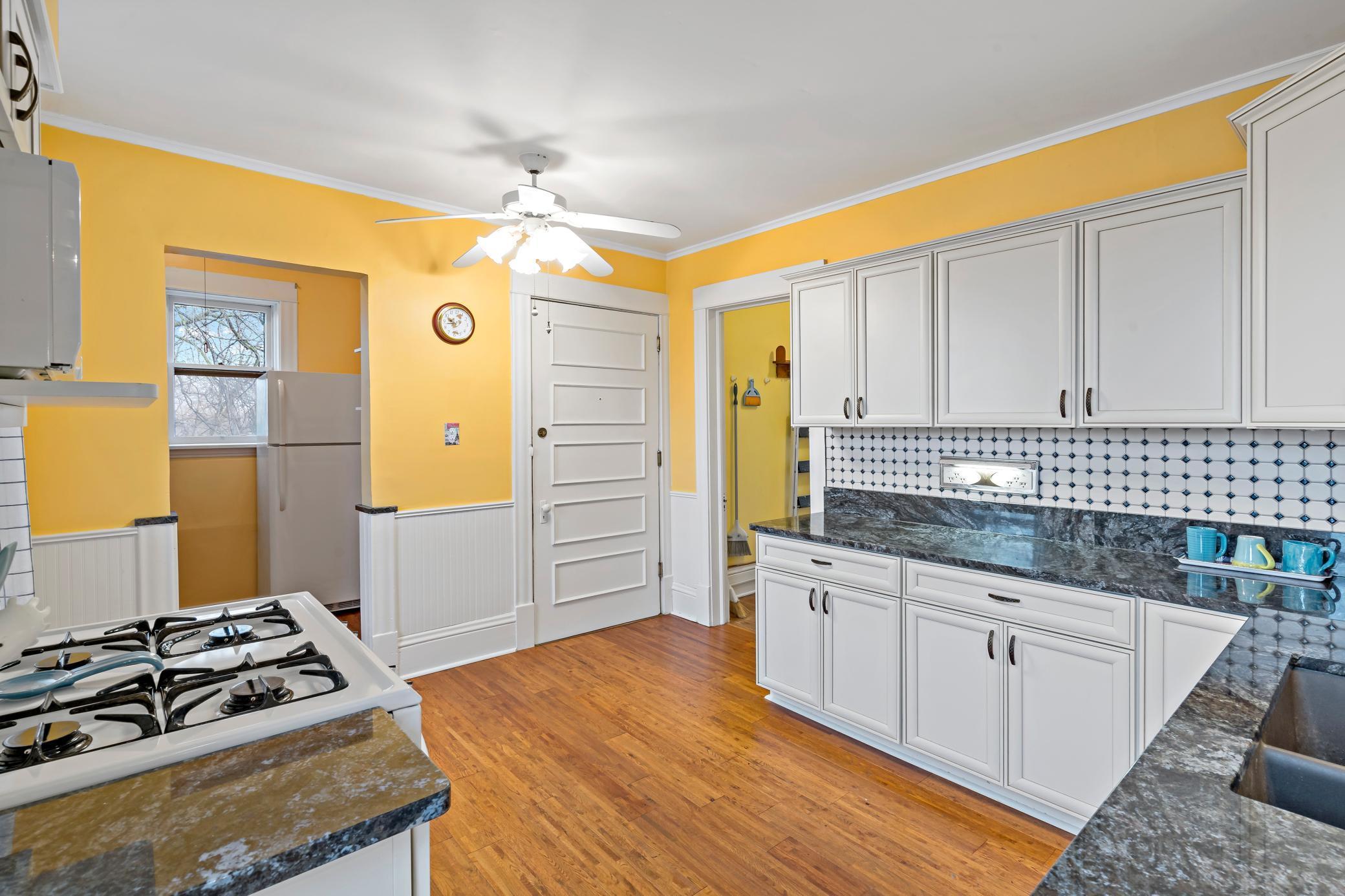 2538 Humboldt Avenue S Unit: 5