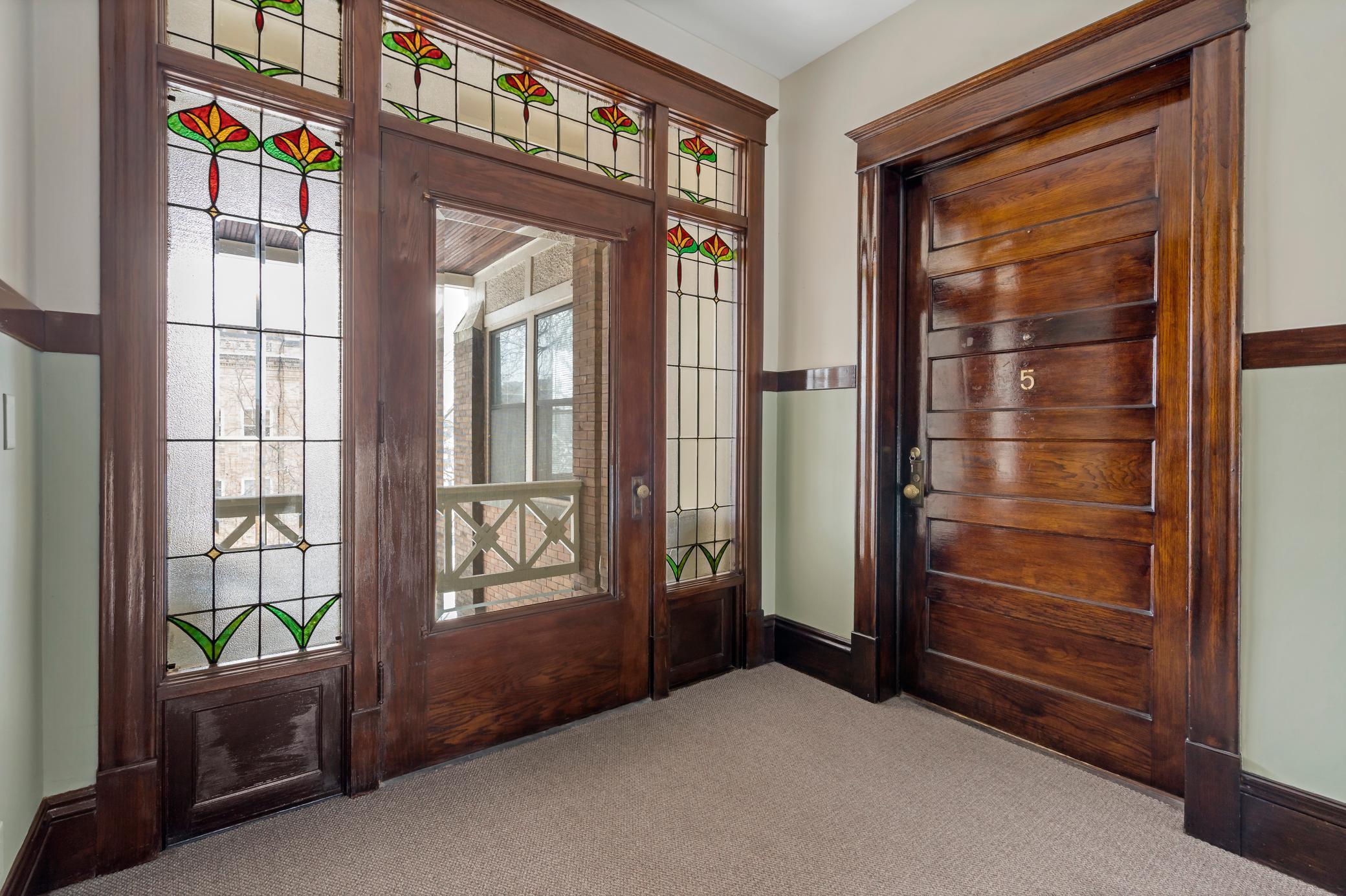 2538 Humboldt Avenue S Unit: 5