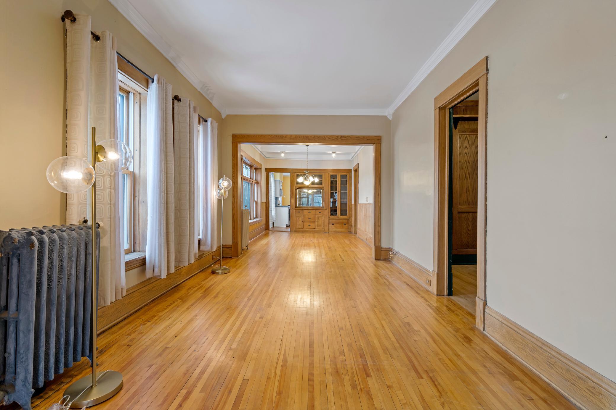2538 Humboldt Avenue S Unit: 5