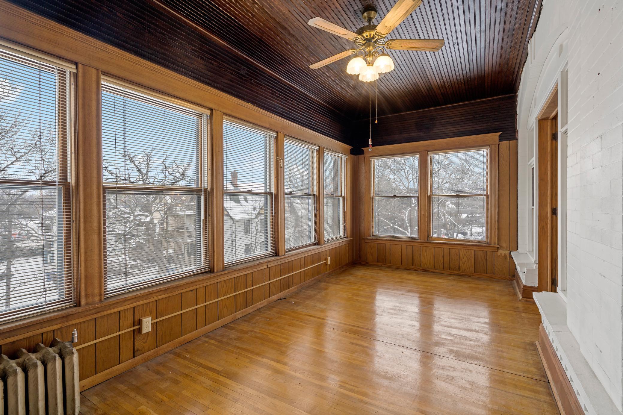 2538 Humboldt Avenue S Unit: 5