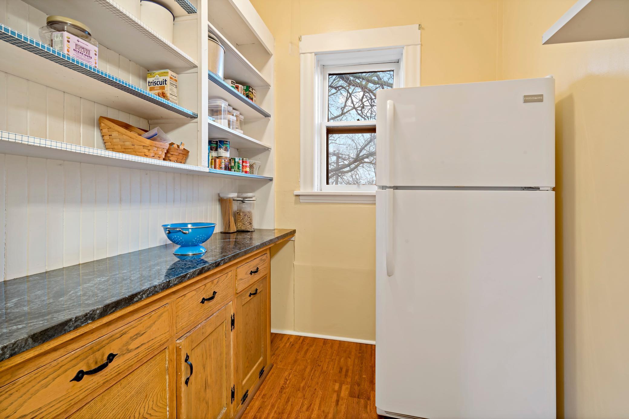 2538 Humboldt Avenue S Unit: 5