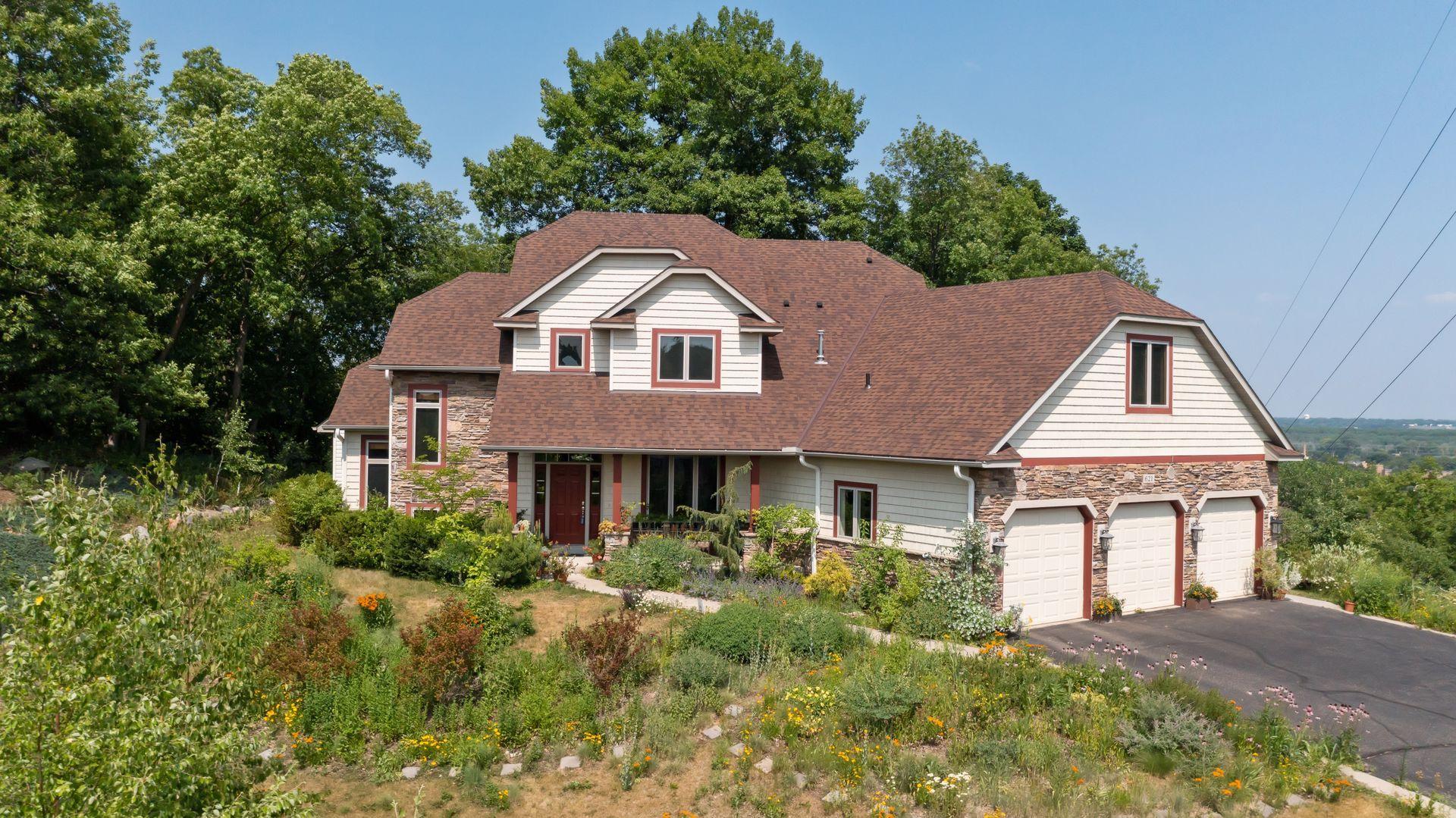 621 Cascade Drive