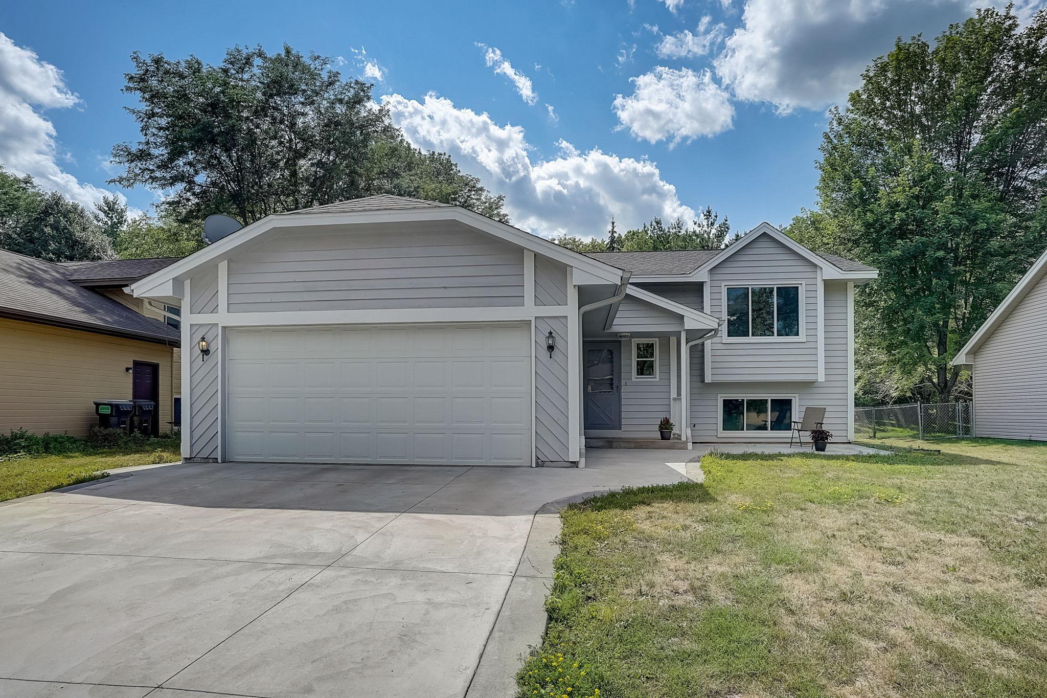 13112 Court Place