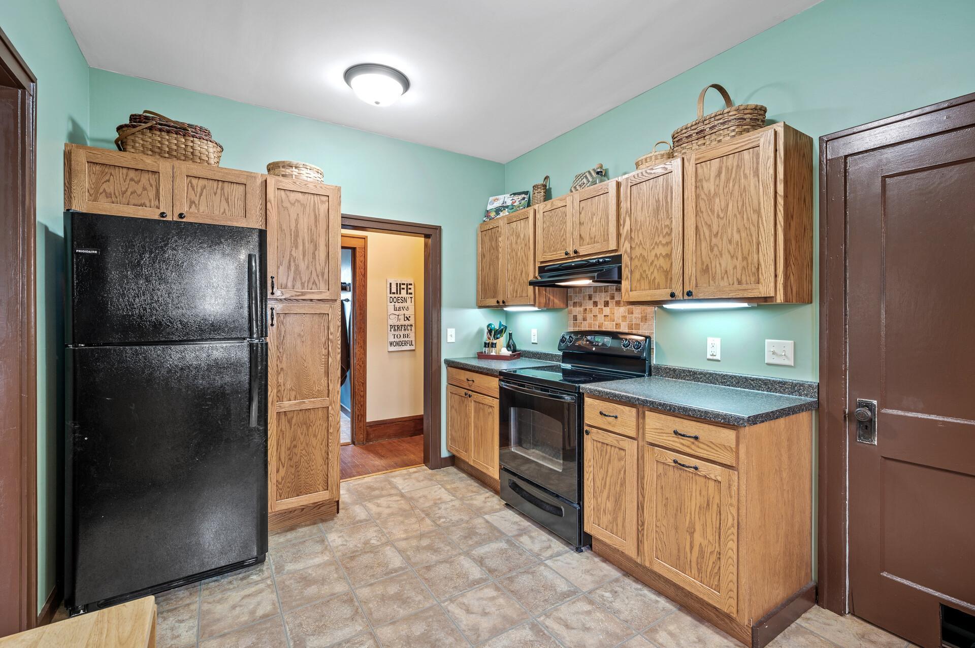 525 Main Street S