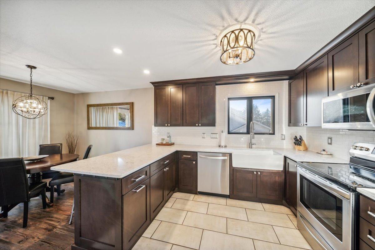 1405 W 137th Street