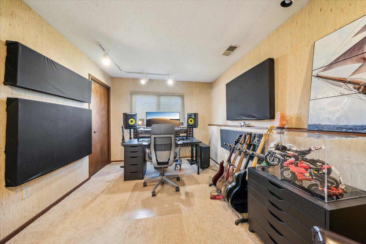 1405 W 137th Street