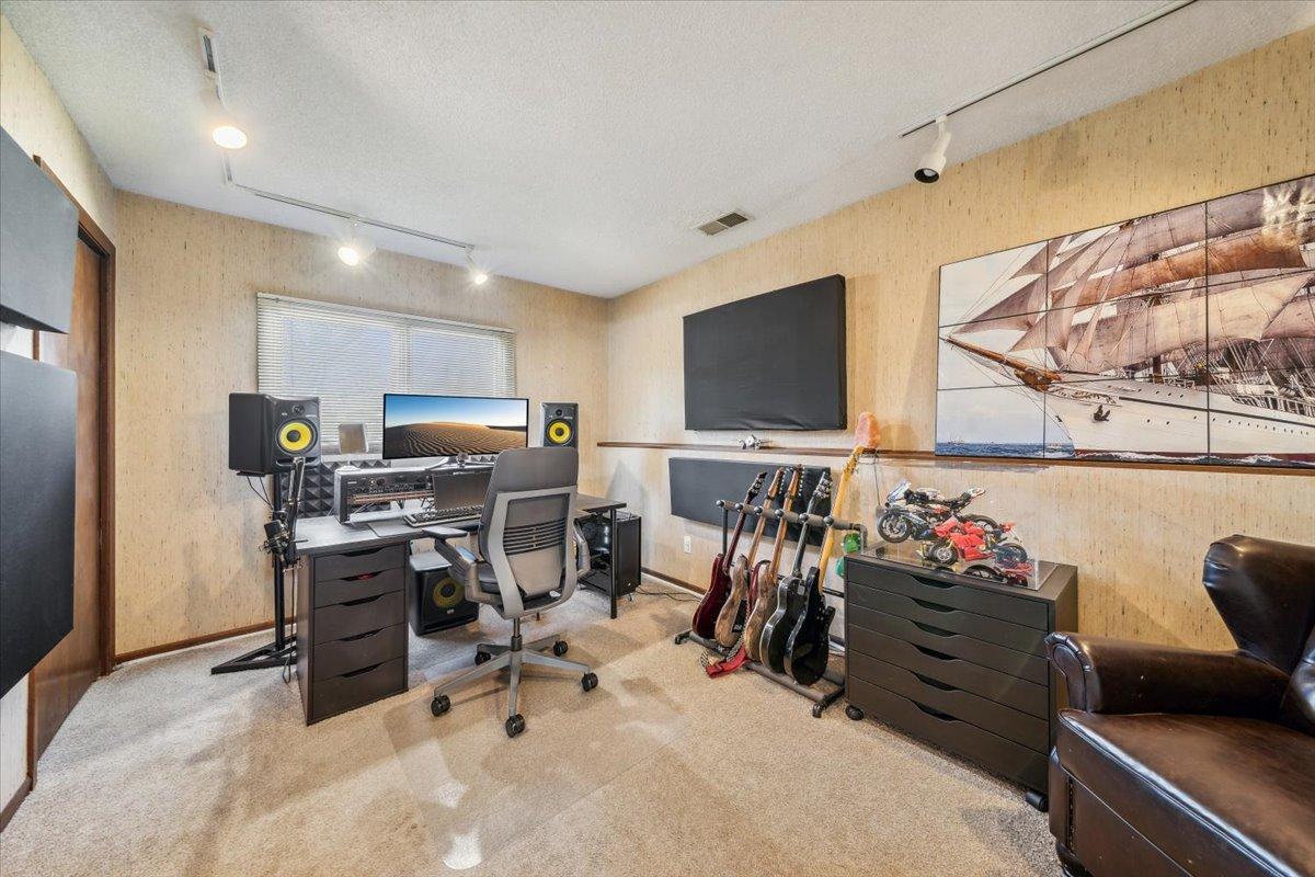 1405 W 137th Street