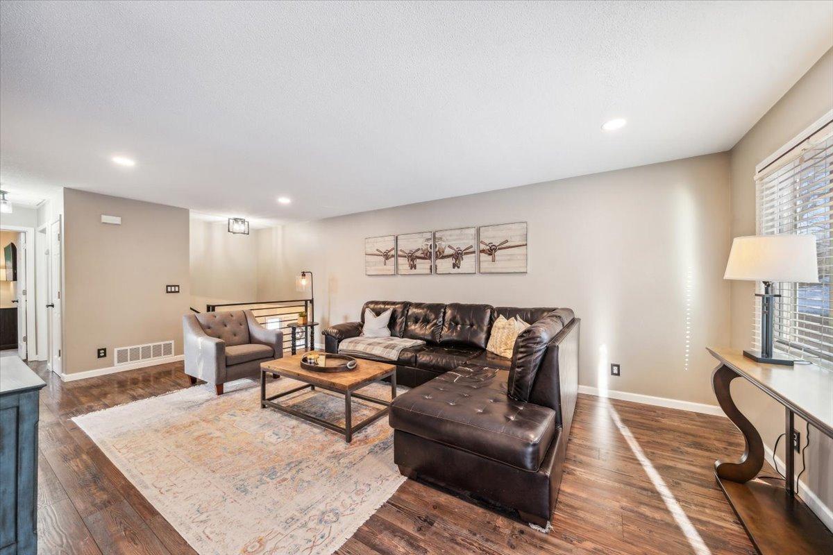 1405 W 137th Street