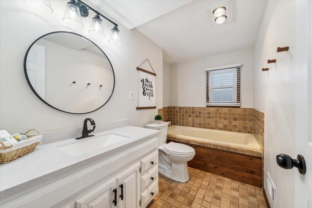 1405 W 137th Street