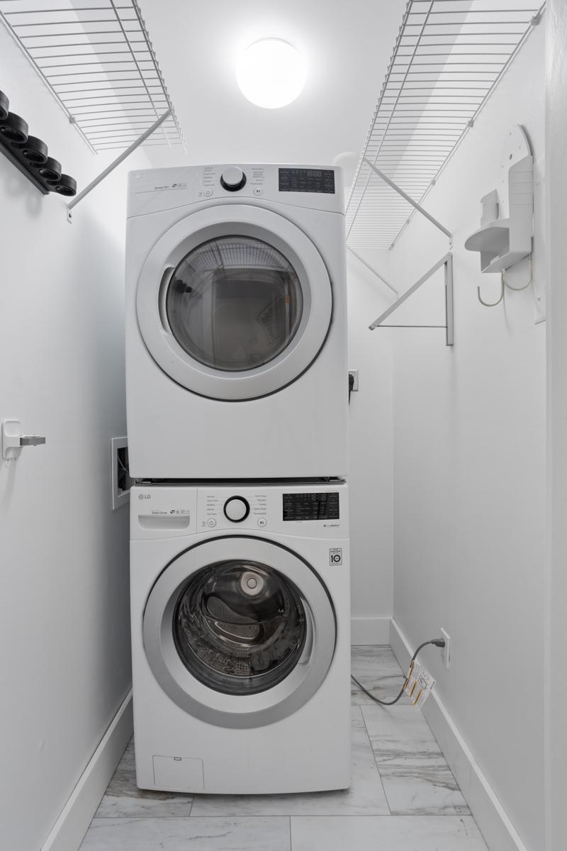 6085 Lincoln Drive Unit: 222