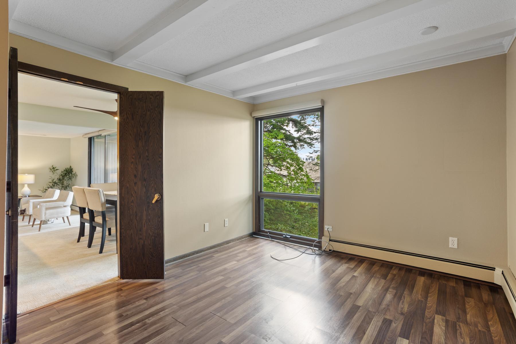 6085 Lincoln Drive Unit: 222