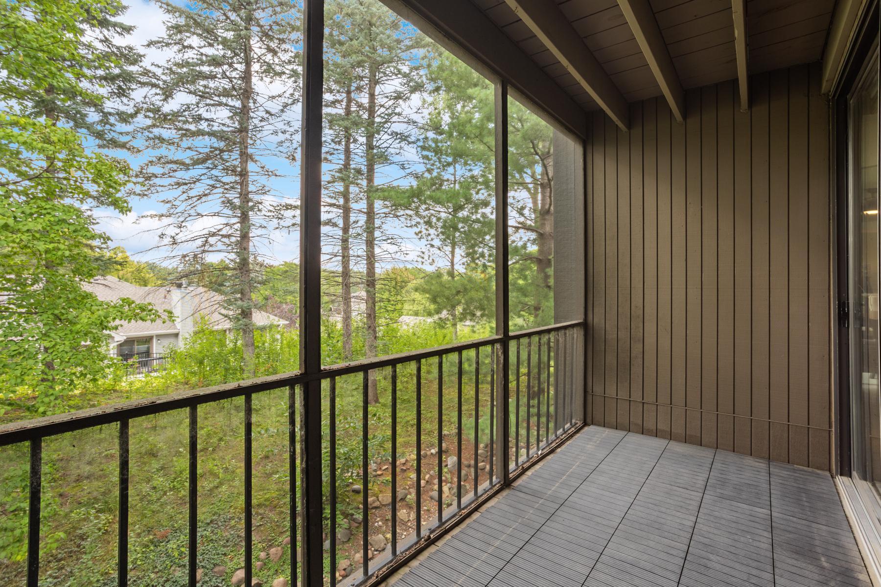 6085 Lincoln Drive Unit: 222