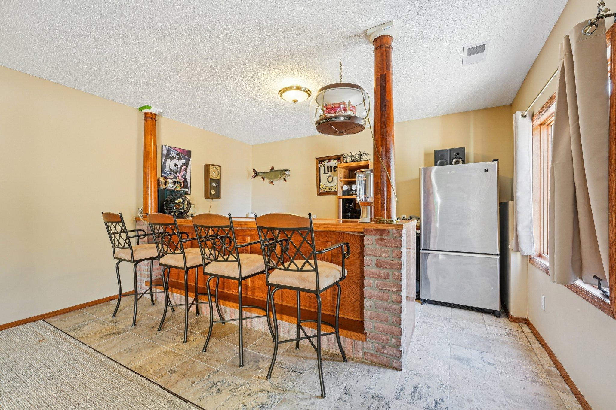 18685 Highview Avenue