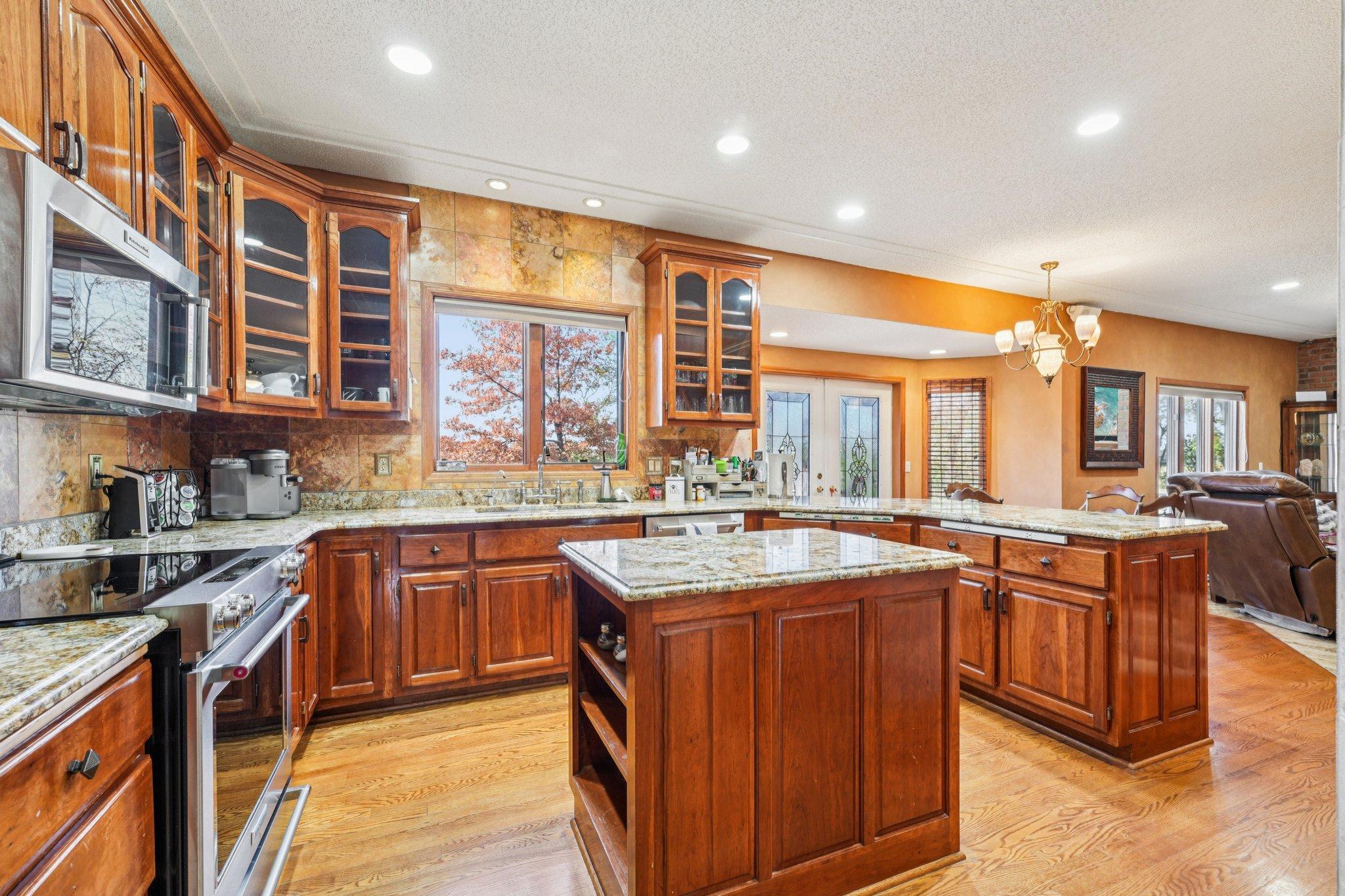 18685 Highview Avenue