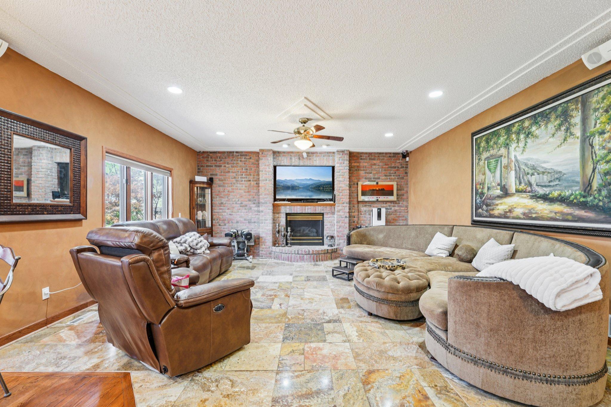 18685 Highview Avenue