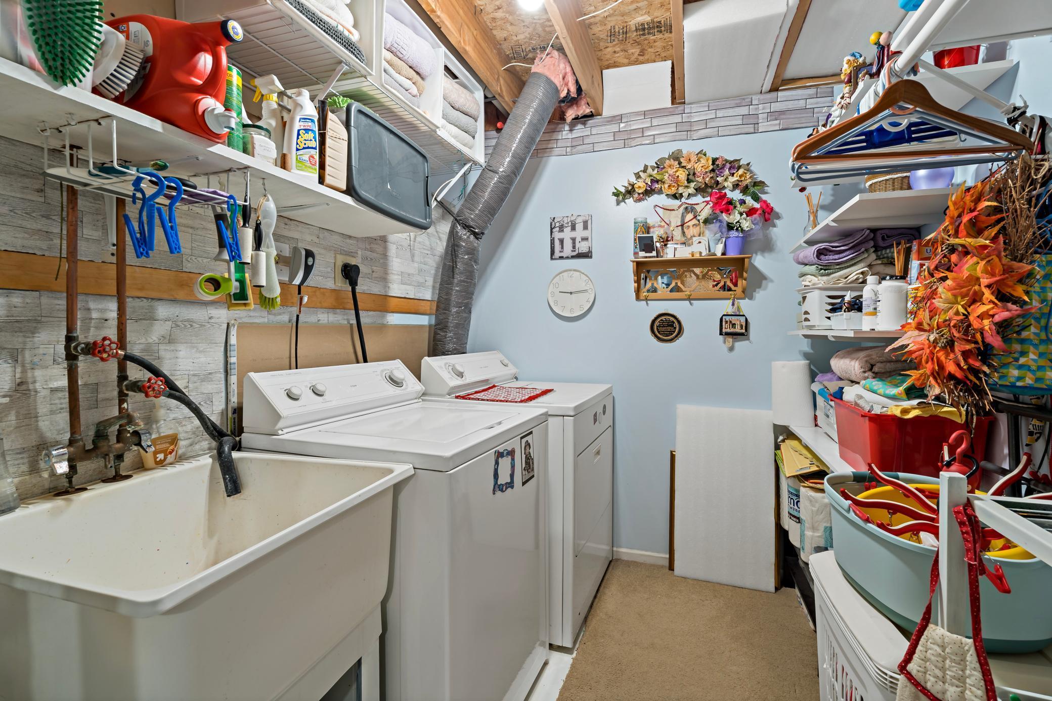 3690 Commonwealth Road