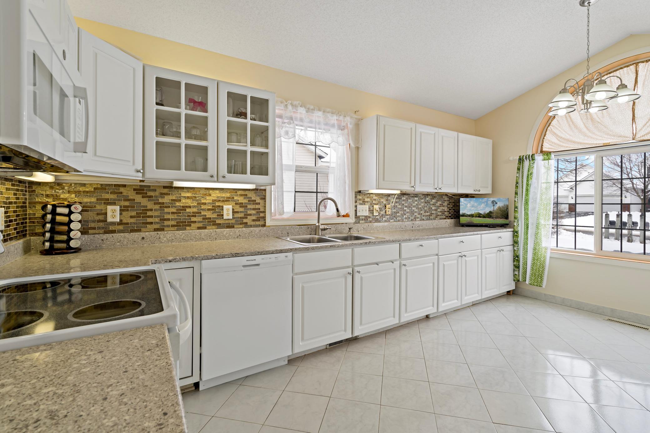 3690 Commonwealth Road