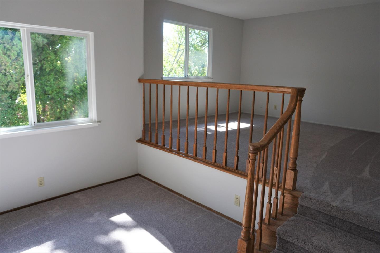 1648 Mariani DR