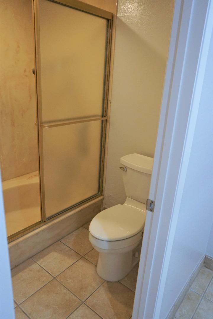 1648 Mariani DR