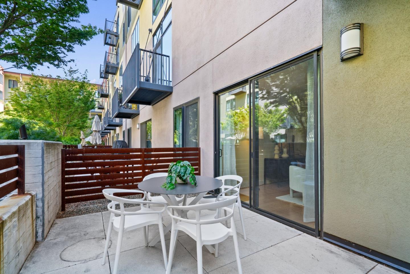 88 Bush ST 1152
