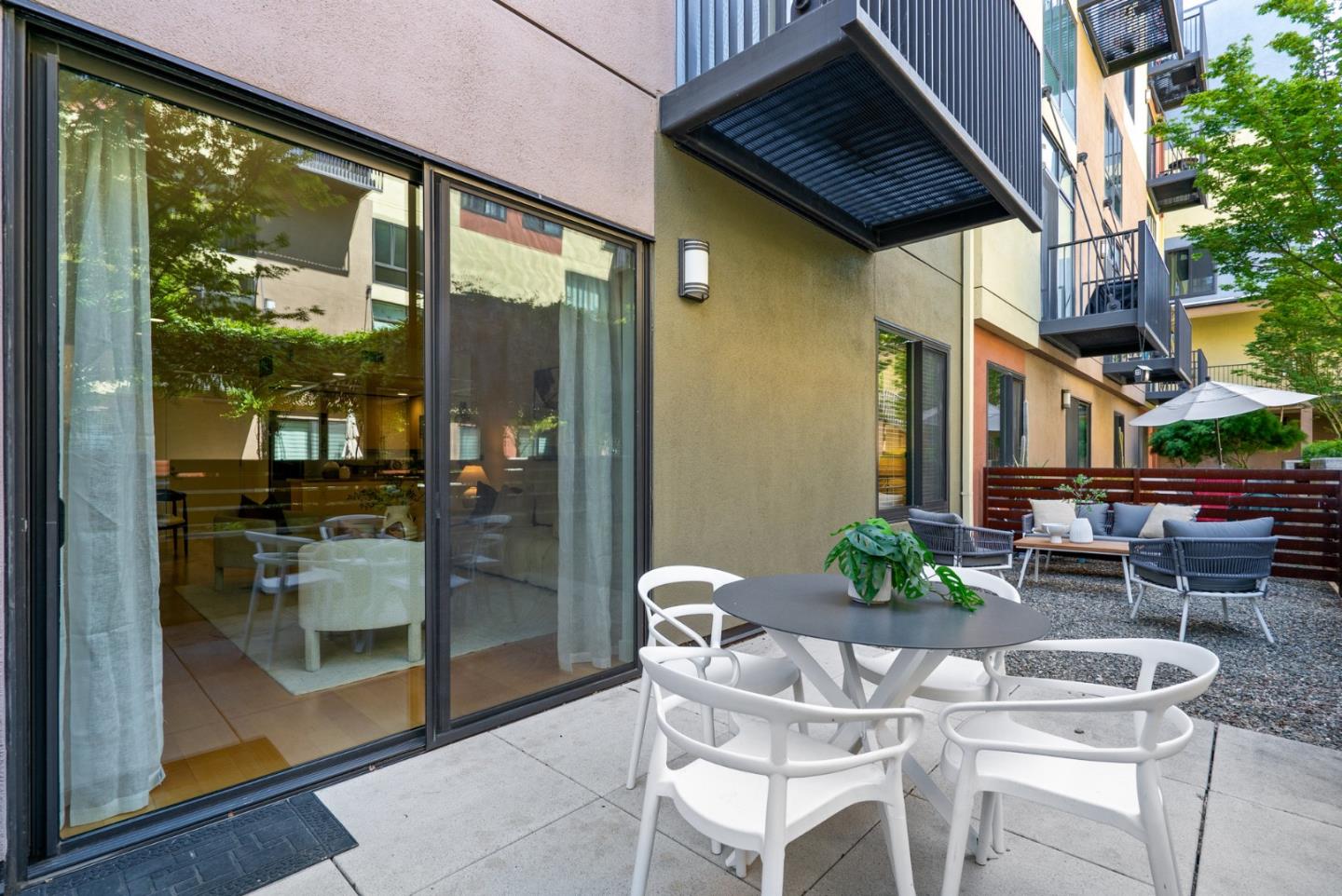88 Bush ST 1152
