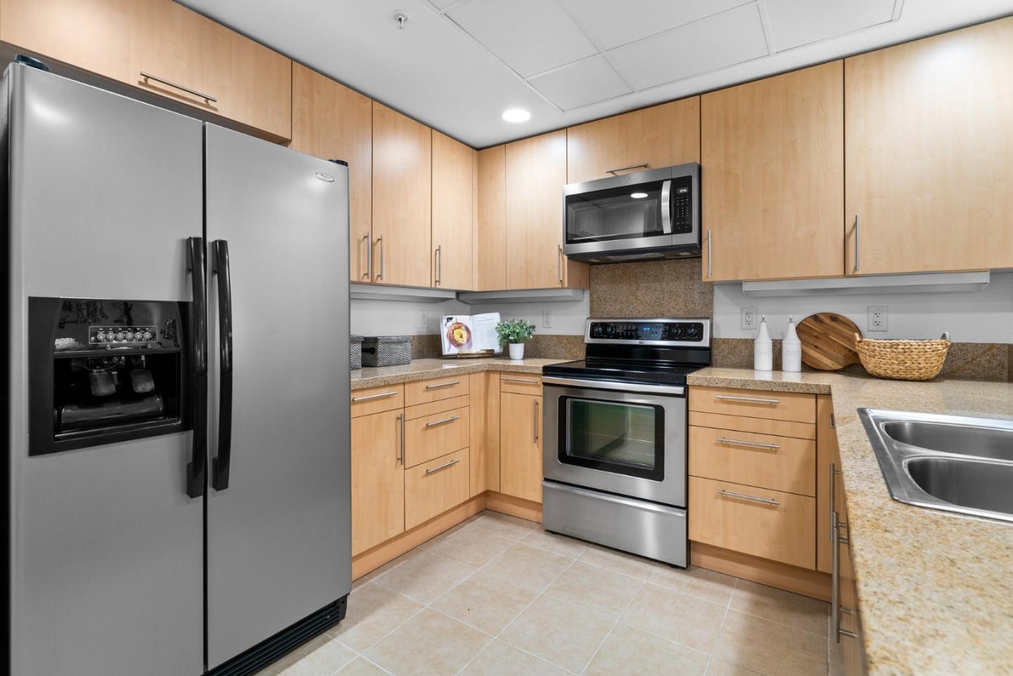 88 Bush ST 1152