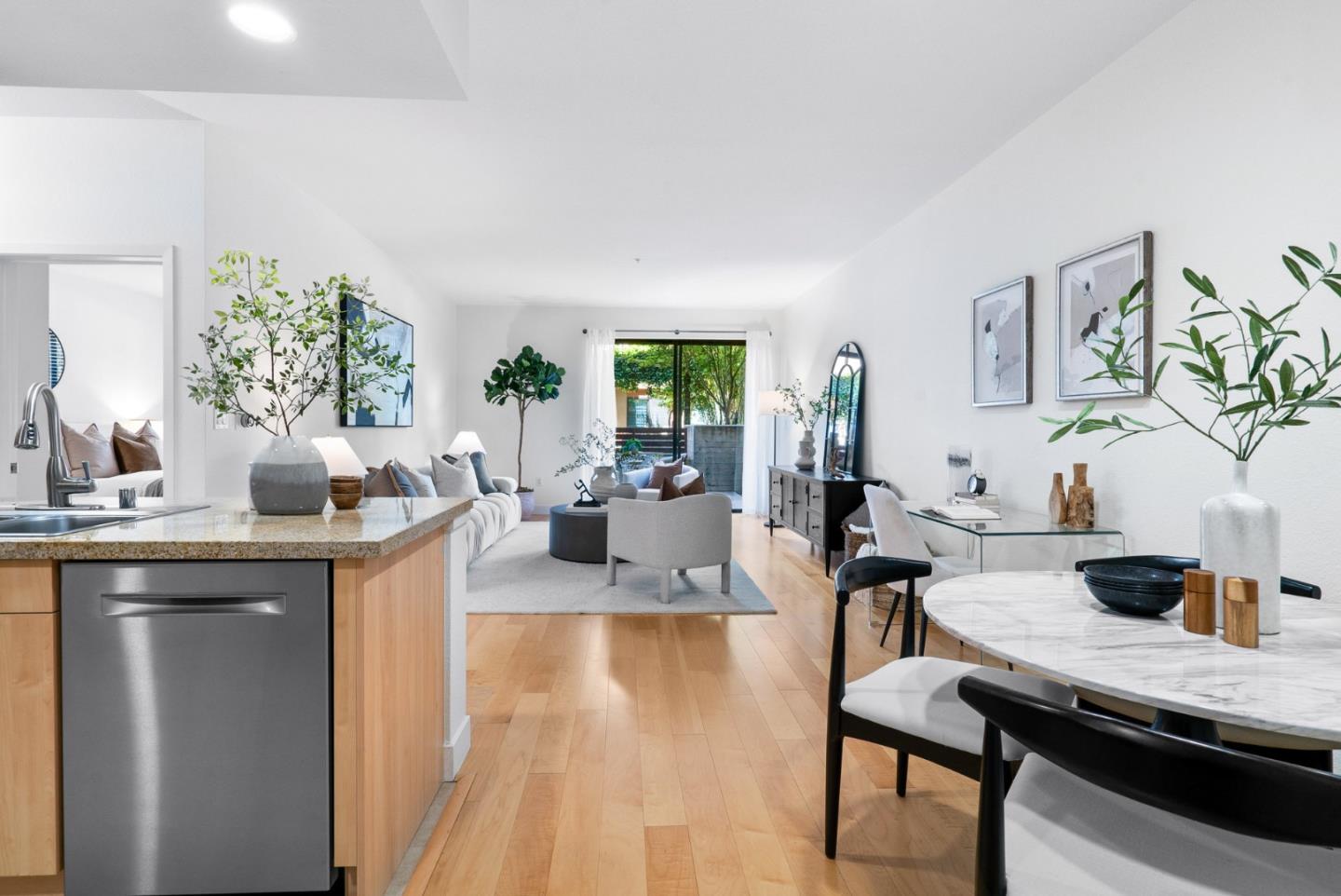 88 Bush ST 1152