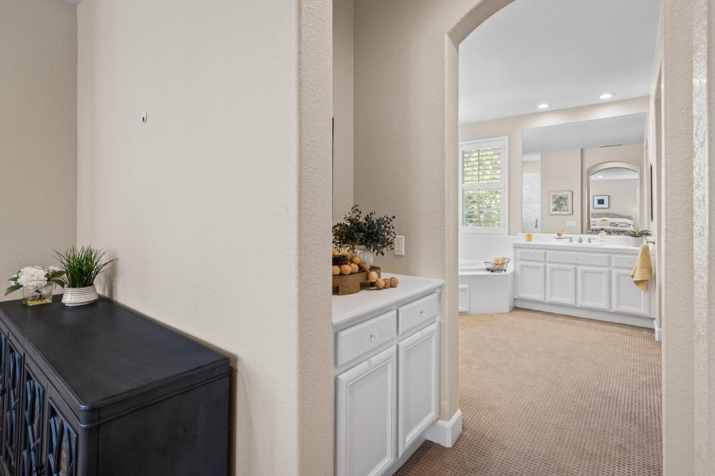 1937 Saint Andrews CIR