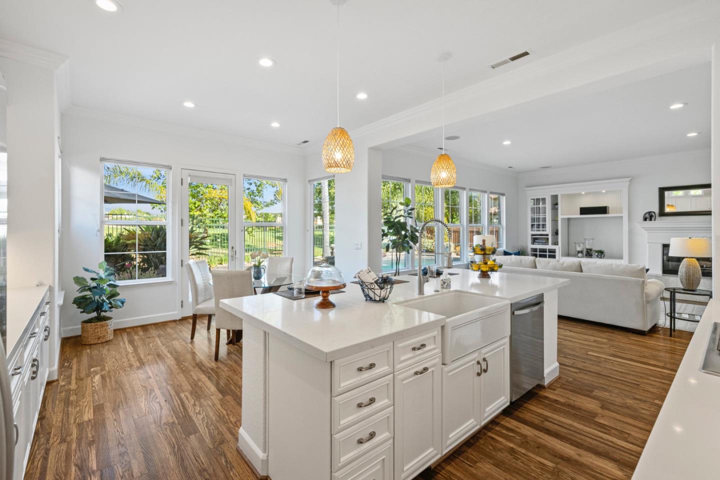 1937 Saint Andrews CIR