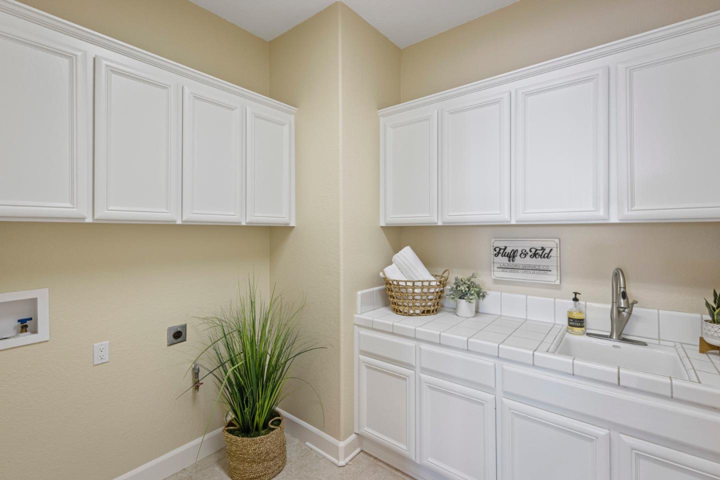 1937 Saint Andrews CIR