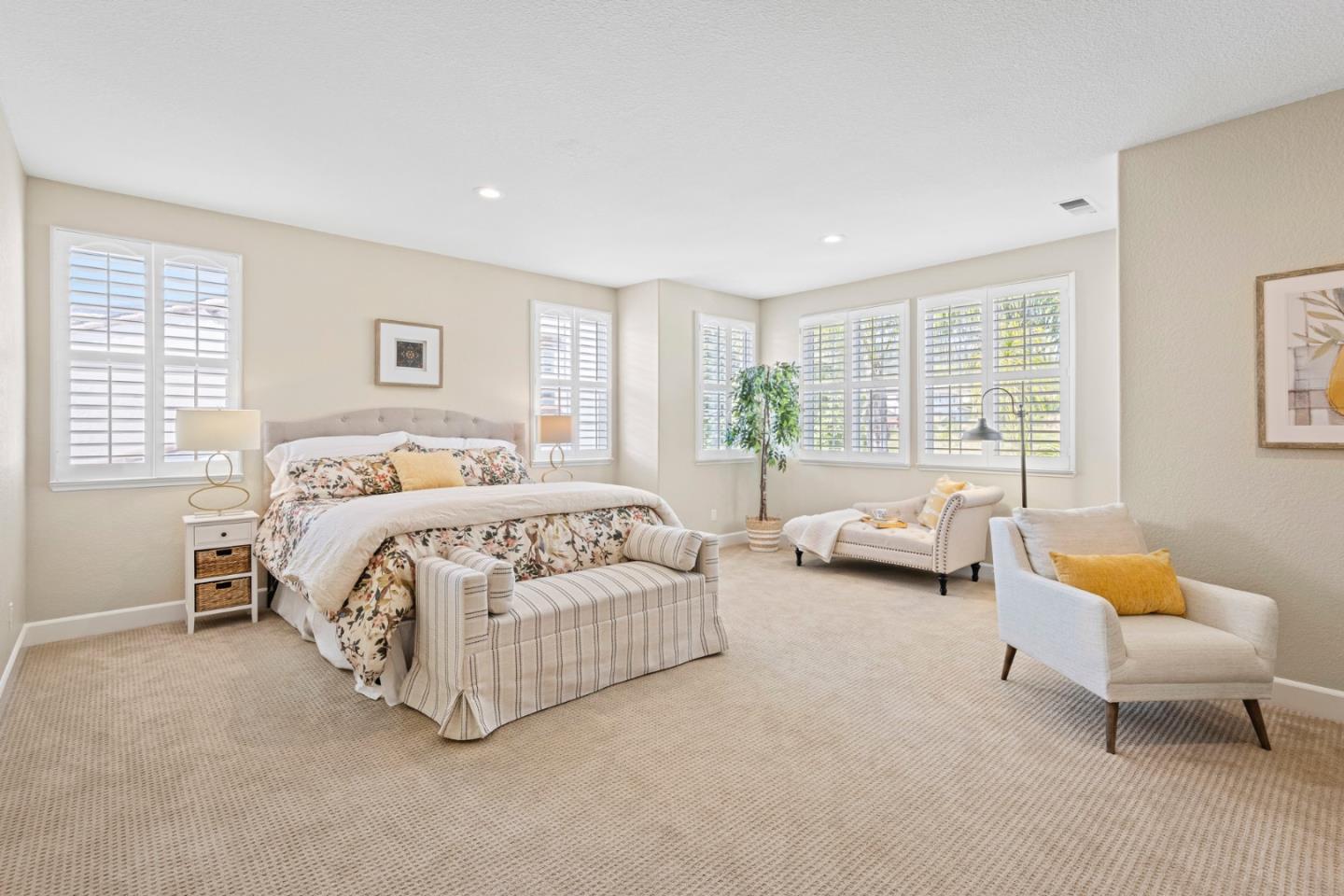 1937 Saint Andrews CIR