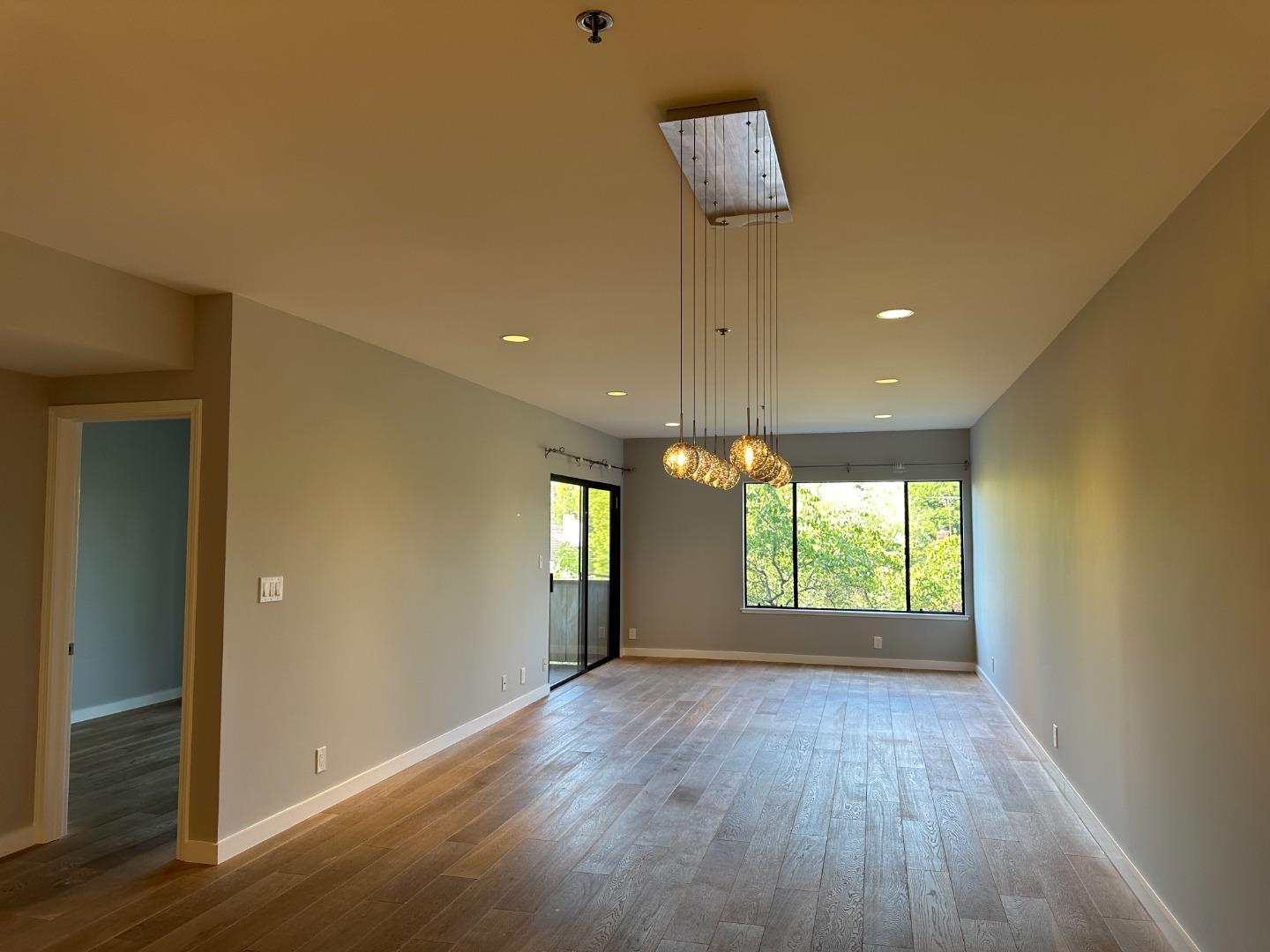 440 Cesano CT 208