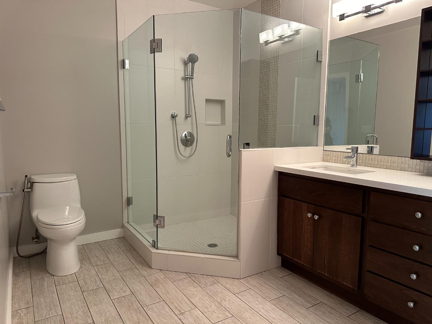 440 Cesano CT 208