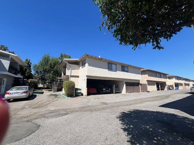 880 Canfield CT