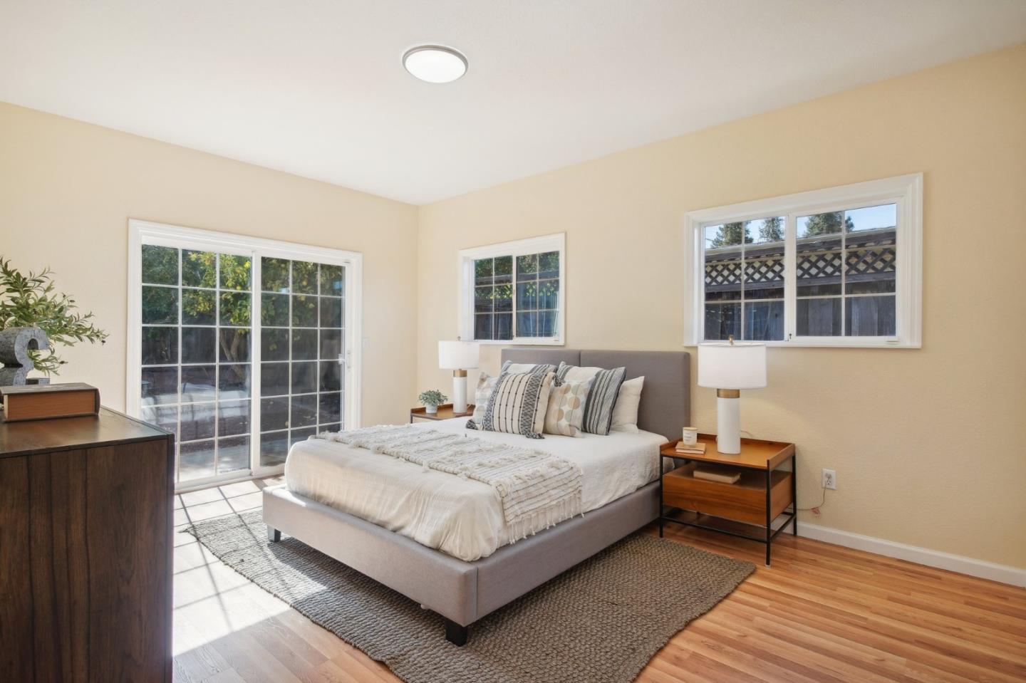1352 Don AVE